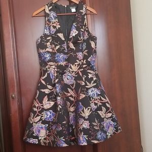 Venus V neck Flare Embroidered Dress Size 10